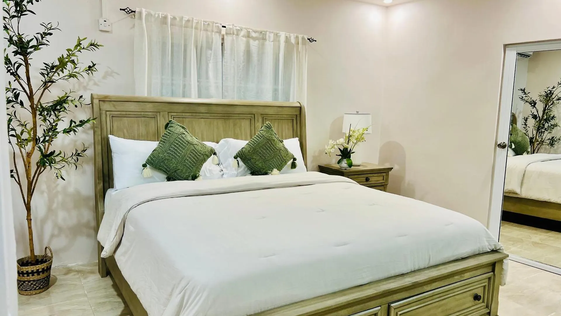 Olive Breeze II Villa Runaway Bay